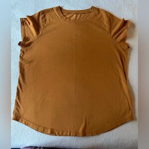 Madewell Women’s 100% cotton Tshirt gold XL